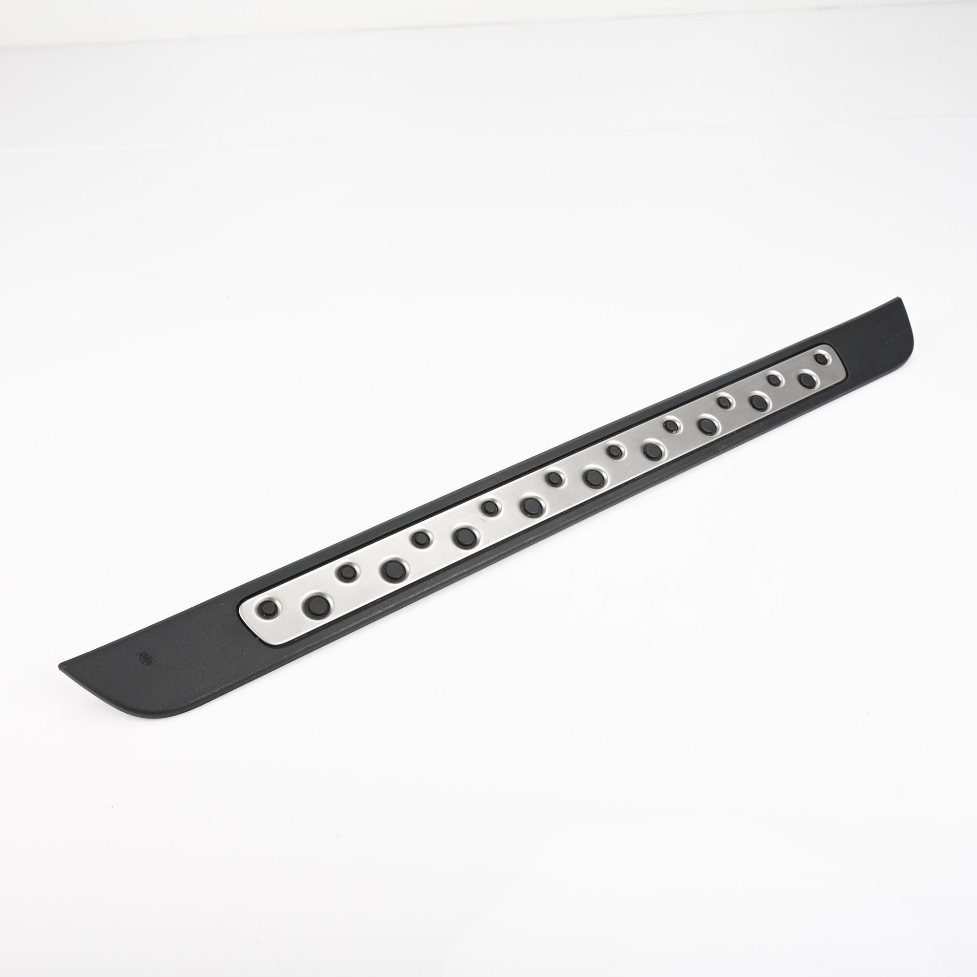 Left outer sil step cover suit 12-21 Toyota 86 & BRZ
